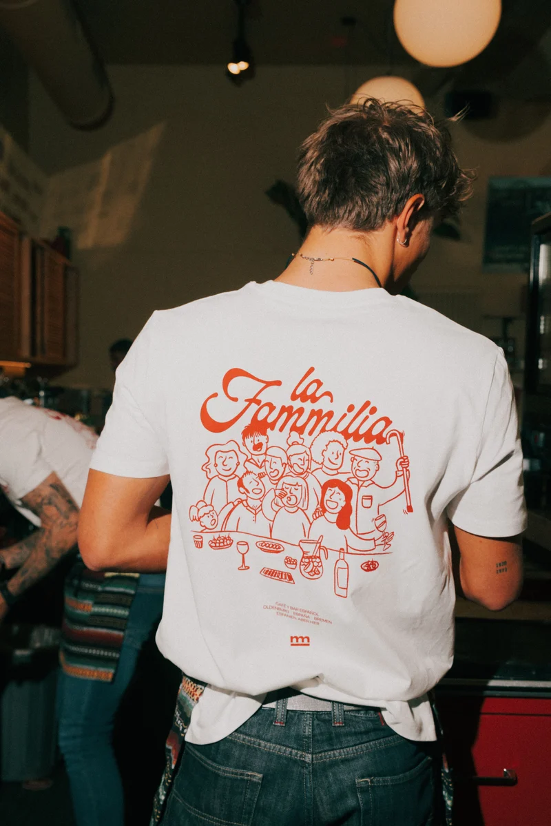 La Fammilia T-Shirt 2025