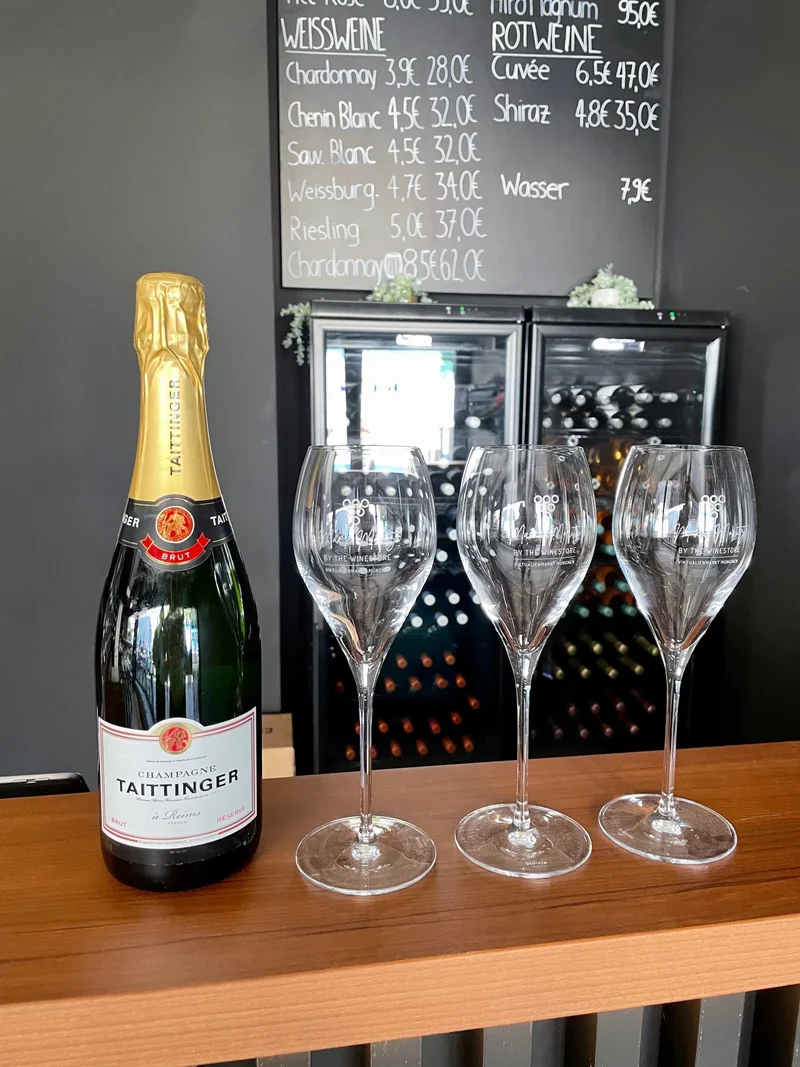 Max & Moritz Schaumwein Glas