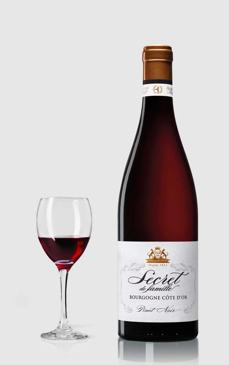Albert Bichot, Bourgogne Pinot Noir Côte d’Or ”Secret de Familie” 2022