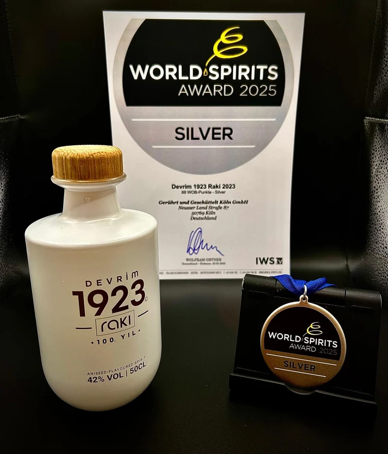 Devrim 1923 Rakı
