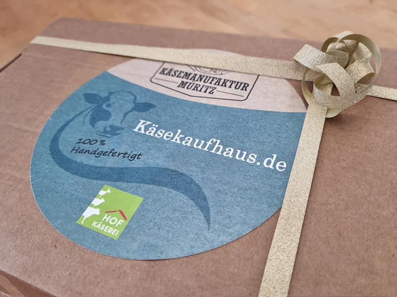 Käsebox "Gourmet" mit persönlicher Grußkarte