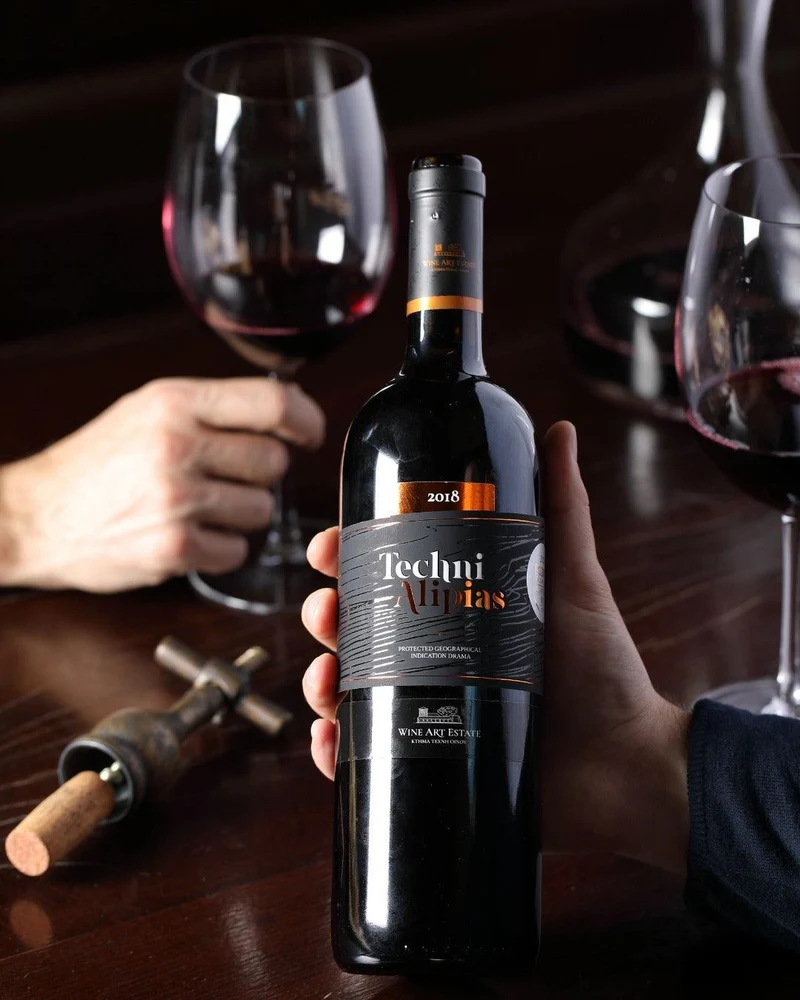 Techni Red - Wine Art Estate