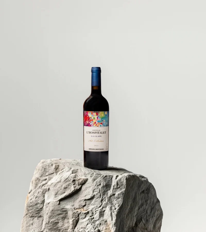 Château l'Hospitalet art collection Coffret unitaire 75cl vin rouge La Clape 2021 édtion limitée "Back To Kosmos" par Cyril Kongo